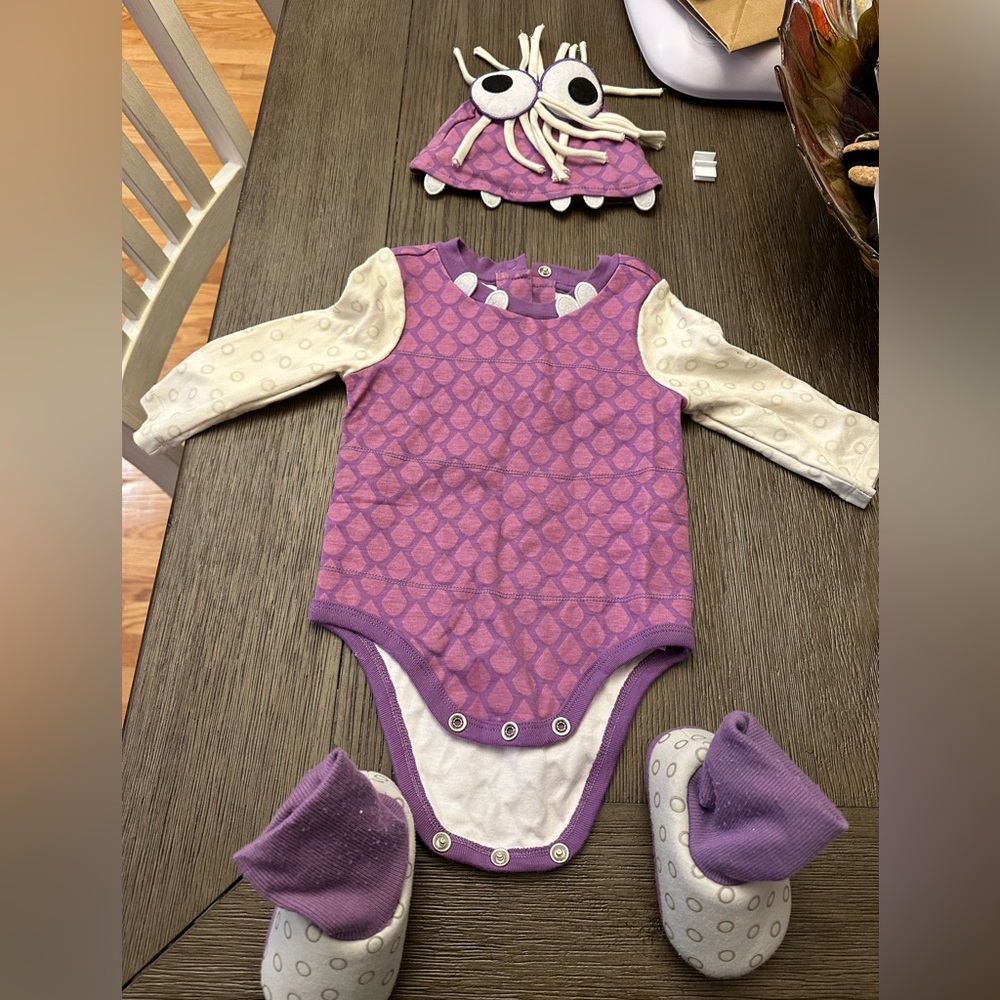 Monsters Inc Boo Costume 9-12 month